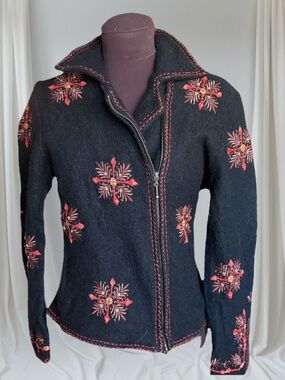 CoVelo Black Red Embroidered Floral Felt Boiled Wool asymmetrical Jacket size M